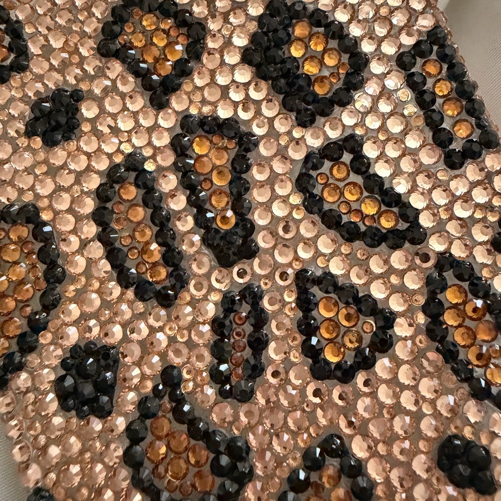 iPhone 15 Pro Max Rhinestone leopard case - Picture 3 of 4